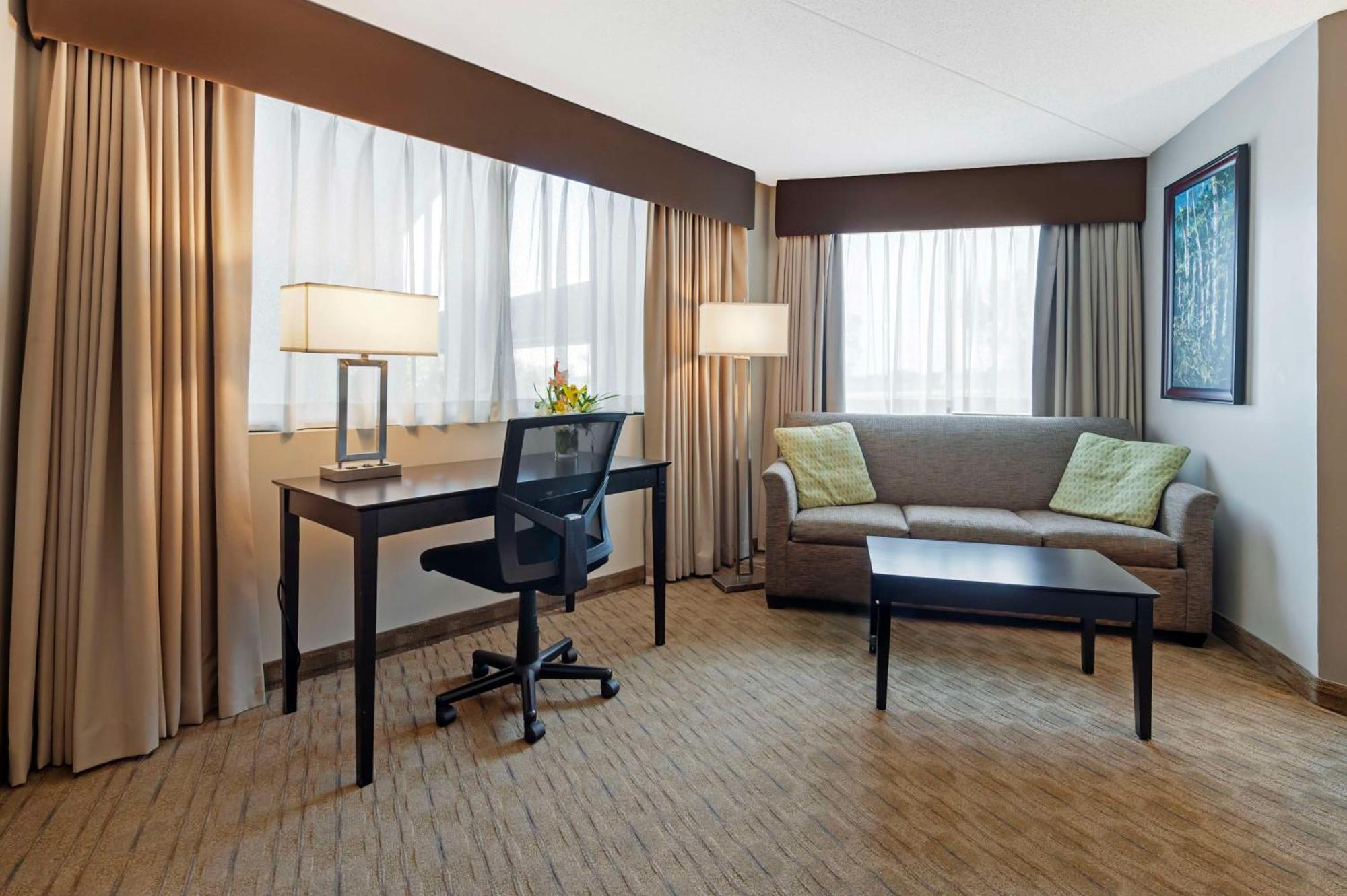 Best Western Pembroke Inn & Conference Centre Luaran gambar