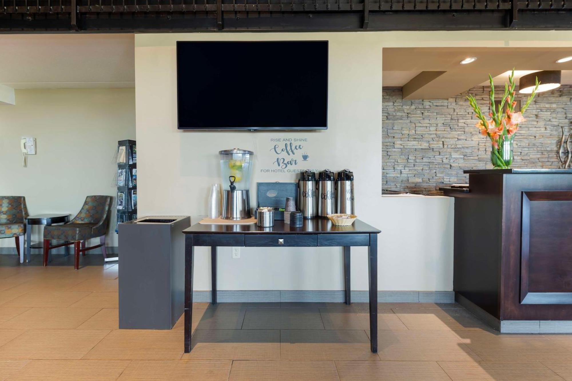 Best Western Pembroke Inn & Conference Centre Luaran gambar